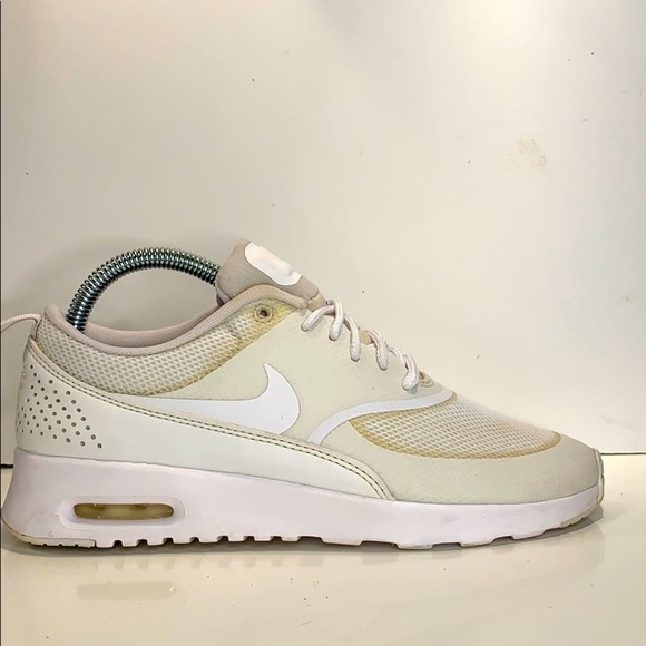 Women’s NIKE Air Max Thea 599409-101 - Picture 1 of 14